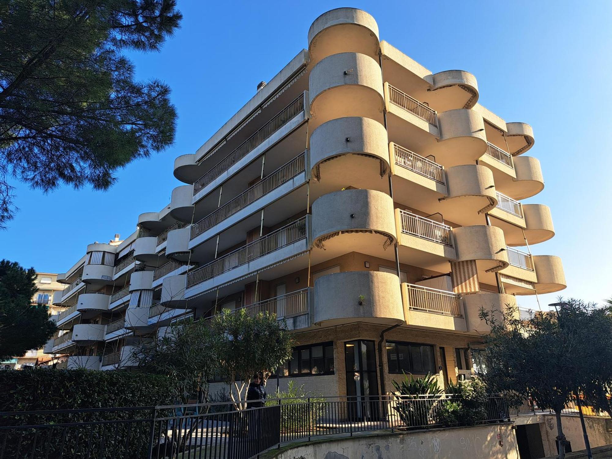 Appartamento - Terrazzo Vivibile Vista Mare, Wi-Fi Gratuito Vallecrosia Exterior photo